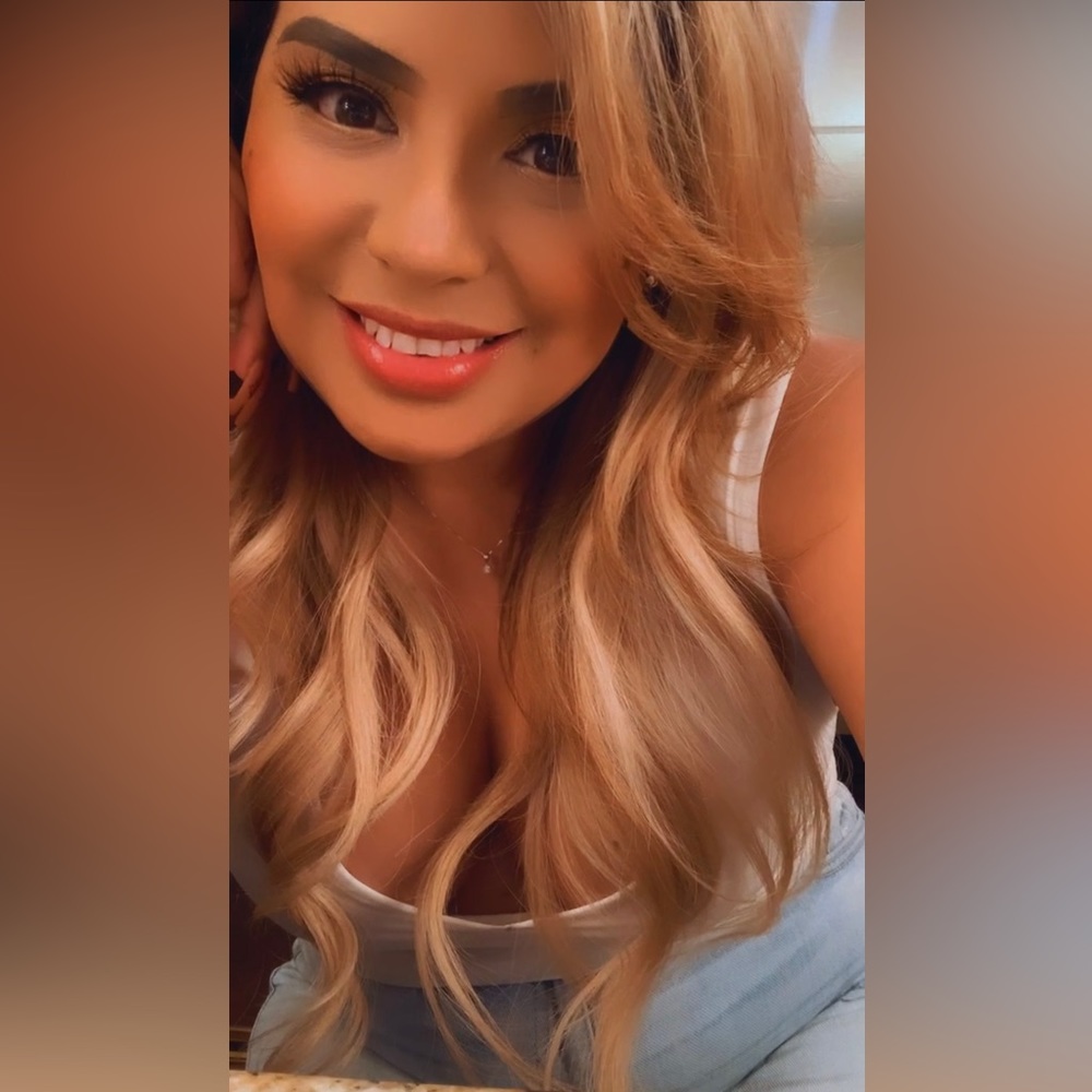 Meet your Posher, Mayra